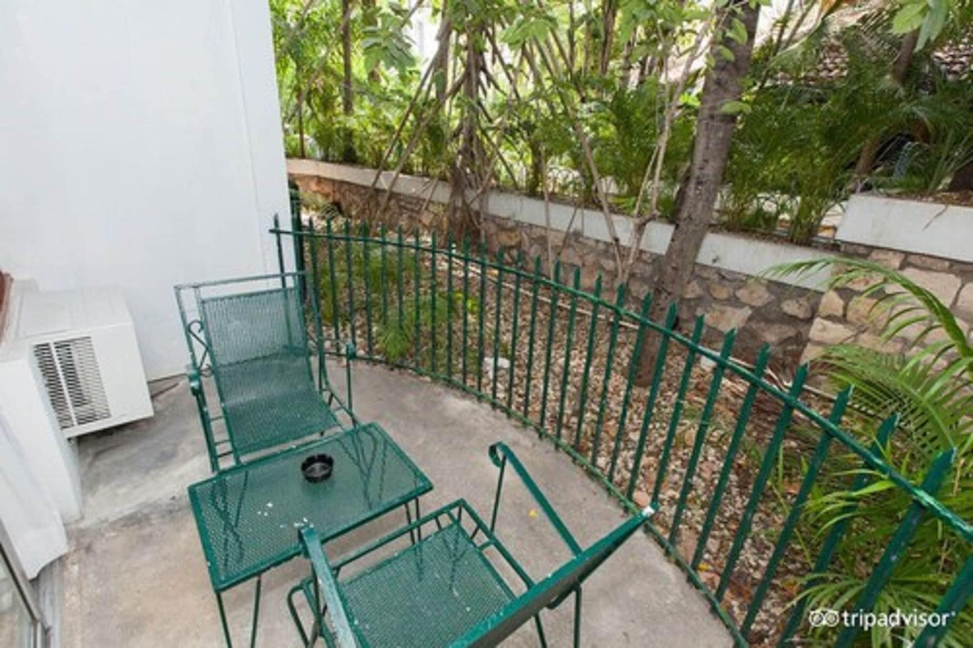 Le Plaza Hotel Port-au-Prince Exteriör bild